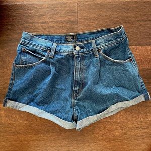 Abercrombie & Fitch Annie High Rise Shorts